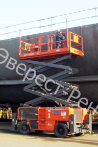 Арендовать аренда ножничного электрического подъемника dingli jcpt1523dcb в Москве