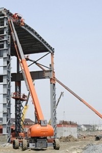Арендовать аренда телескопического дизельного подъемника  dingli gtbz43s в Москве